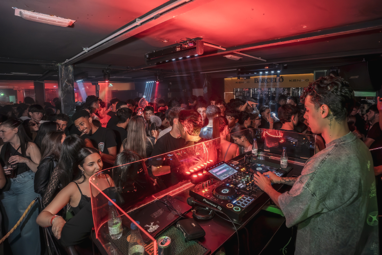 Noche con gran ambiente en KENDO